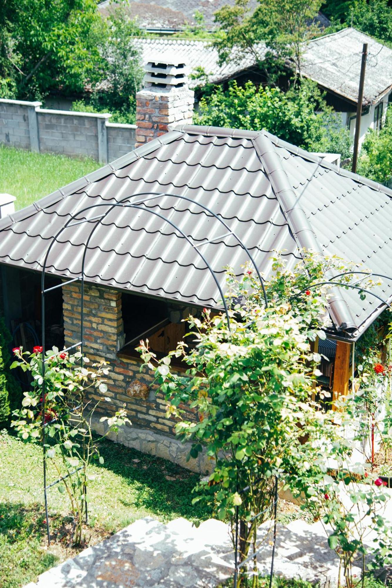 Apartmani Maslacak Vrdnik Exteriér fotografie