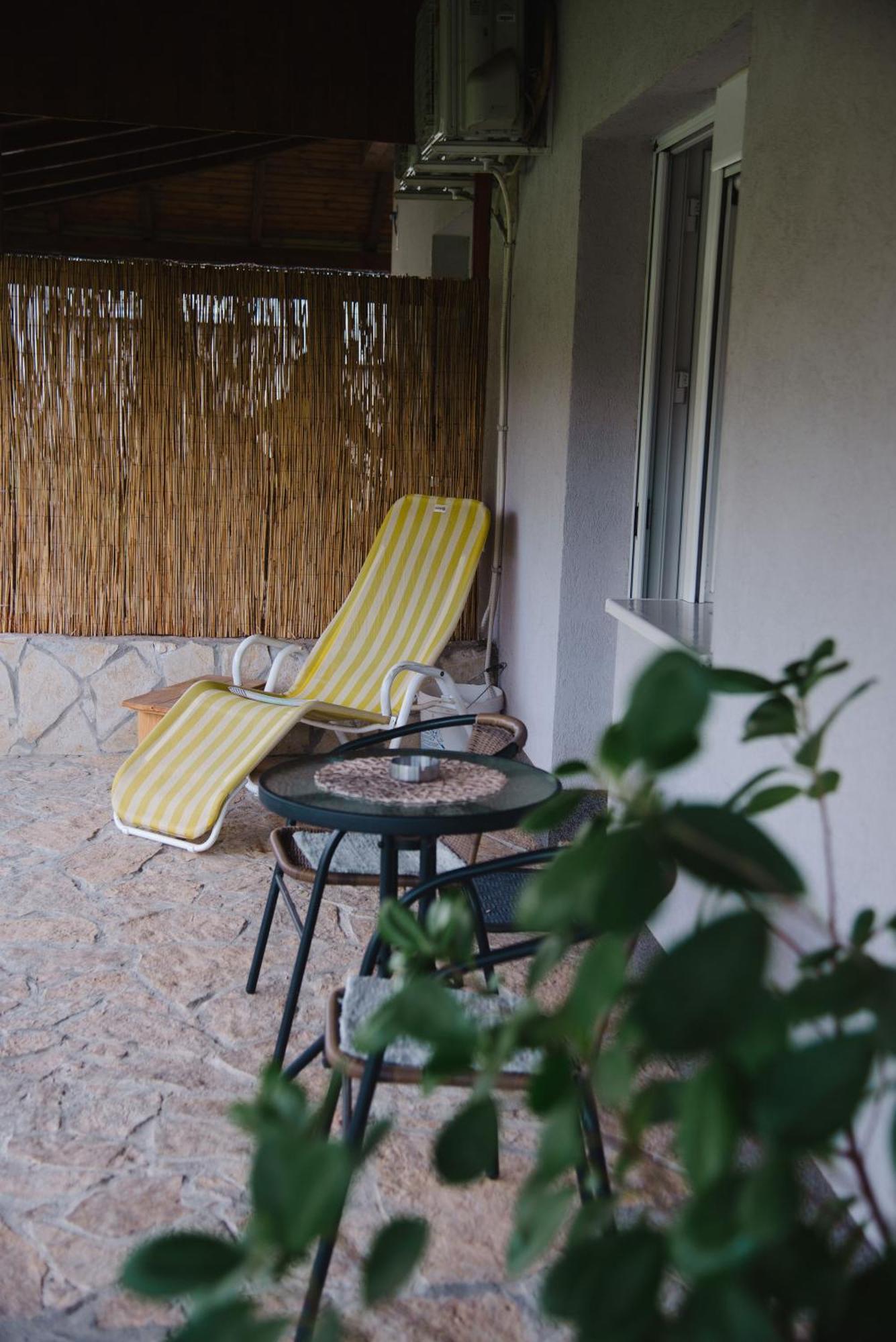 Apartmani Maslacak Vrdnik Exteriér fotografie