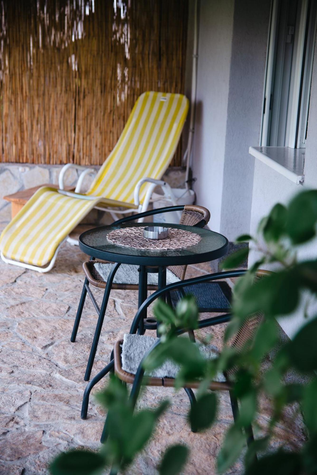Apartmani Maslacak Vrdnik Exteriér fotografie