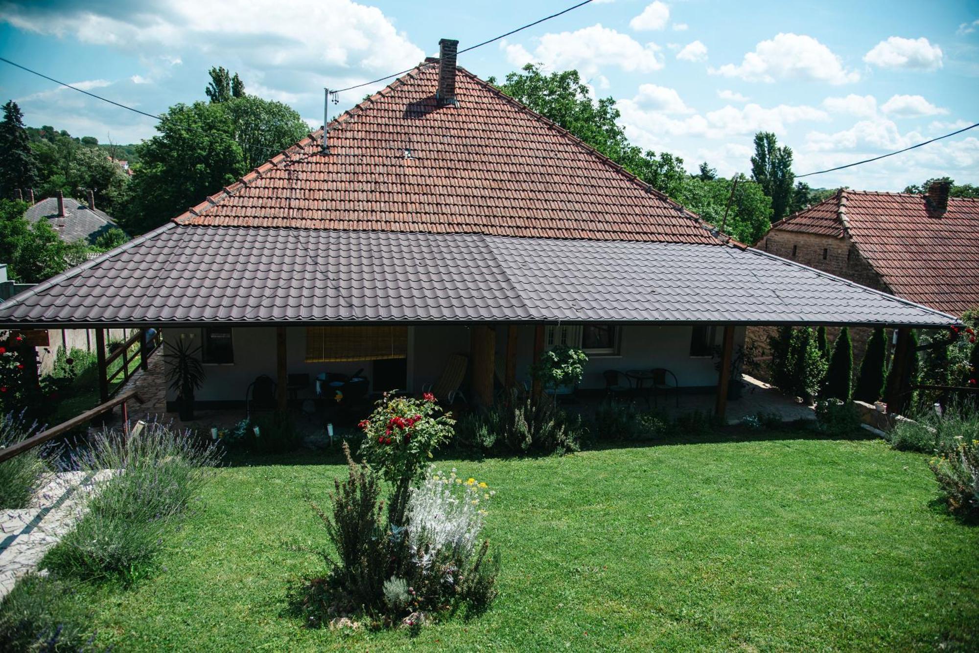 Apartmani Maslacak Vrdnik Exteriér fotografie